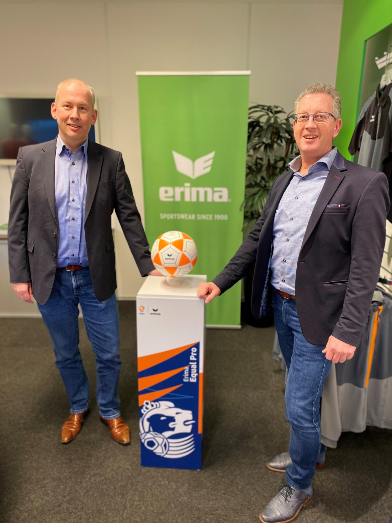 Het KNKV en ERIMA verlengen de samenwerking met 4 jaar! Het KNKV en ERIMA verlengen de samenwerking met 4 jaar!