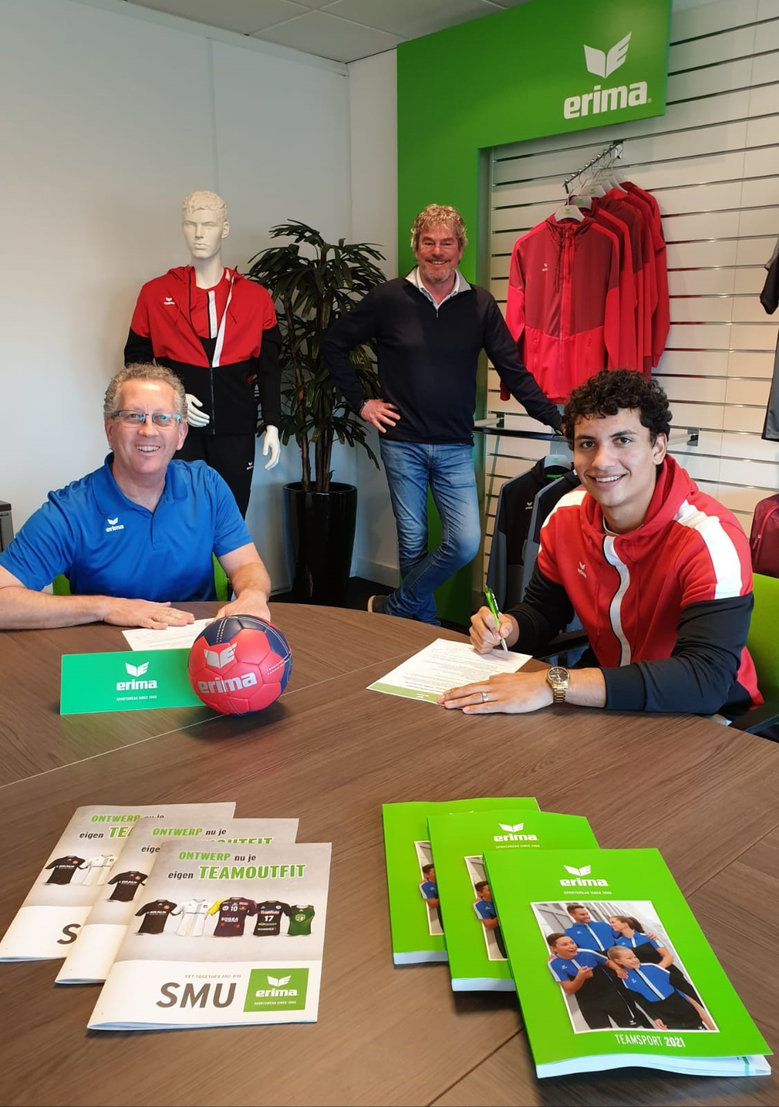 ERIMA en handbaltalent Christiano Olivacce gaan samenwerken.