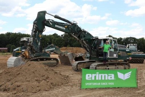 ERIMA start officieel met de bouw van haar nieuwe logistiekcentrum.