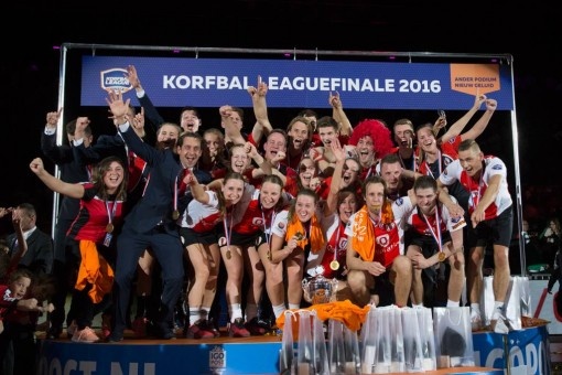 Korfbalvereniging TOP/quoratio in ERIMA Nederlands Kampioen zaalkorfbal 2015/2016.